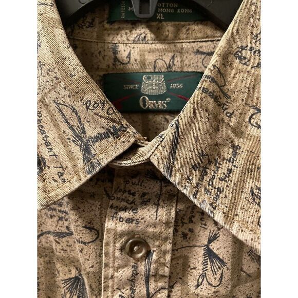 VTG Orvis Men's Shirt XL AOP Fishing Lures Graphic Button Up Shirt Hong Kong Tan - Picture 3 of 9